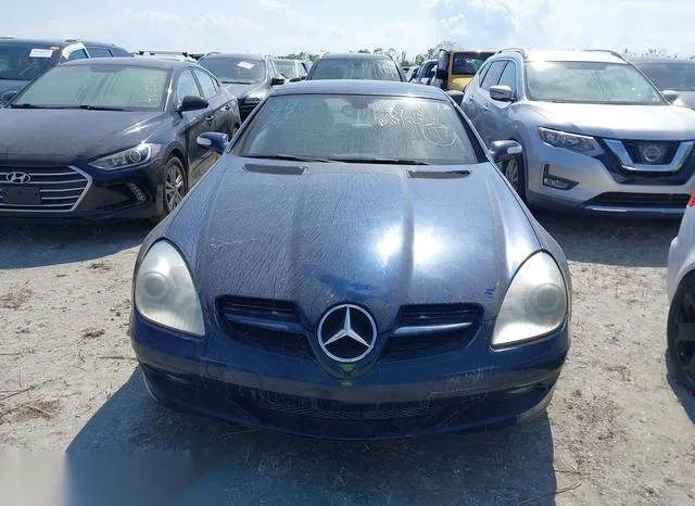 WDBWK56F86F084909 2006 2006 Mercedes-Benz SLK 350 6