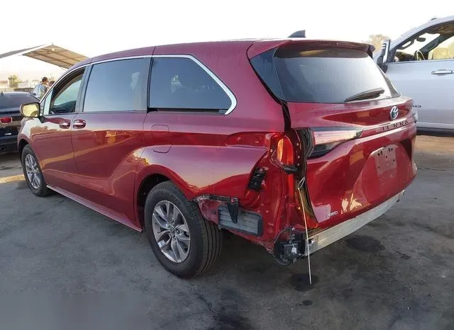 5TDYSKFCXNS067641 2022 2022 Toyota Sienna- Xle 3