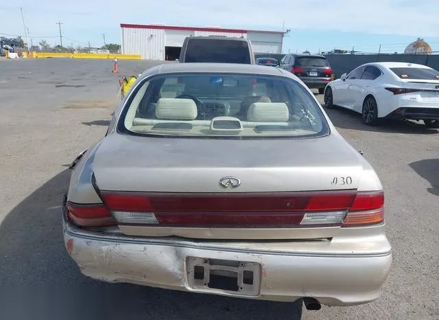 JNKCA21D8TT300832 1996 1996 Infiniti I30 6