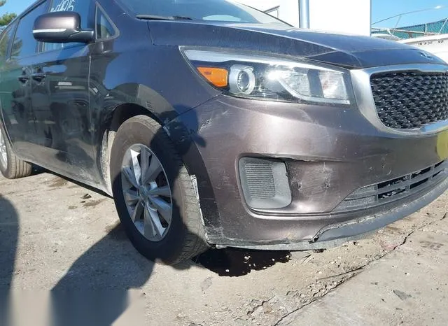 KNDMB5C13H6230430 2017 2017 KIA Sedona- LX 6