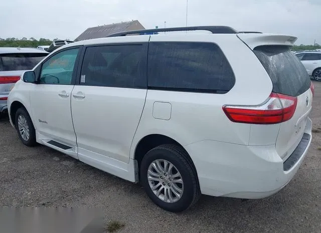 5TDYK3DC0GS760469 2016 2016 Toyota Sienna- Xle 8 Passenger 3