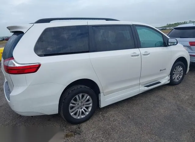 5TDYK3DC0GS760469 2016 2016 Toyota Sienna- Xle 8 Passenger 4