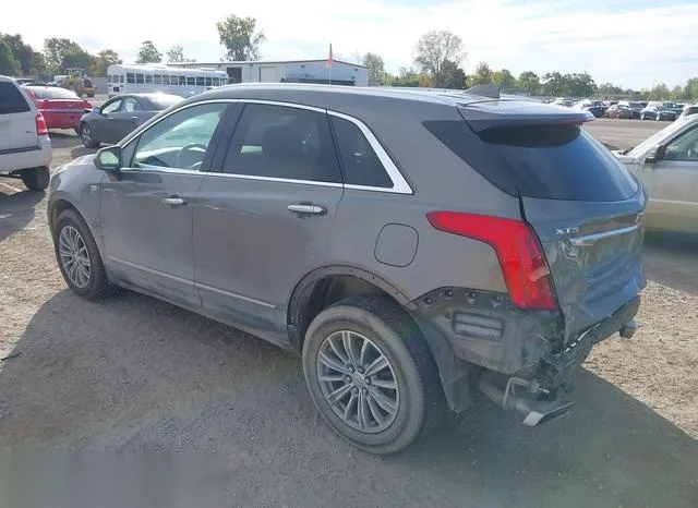 1GYKNDRS5HZ271546 2017 2017 Cadillac XT5- Luxury 3