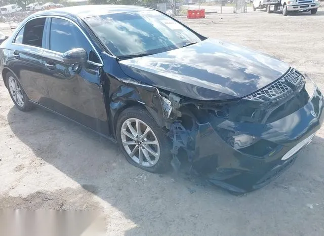 WDD3G4FB4KW025918 2019 2019 Mercedes-Benz A 220- 4Matic 6