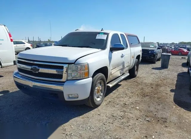 1GCRCSE08BZ366984 2011 2011 Chevrolet Silverado 1500- LT 2