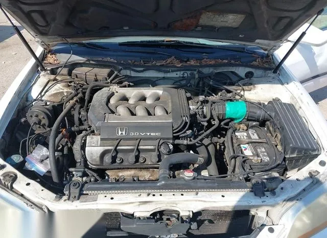 1HGCG1645WA027126 1998 1998 Honda Accord- Lx V6 10