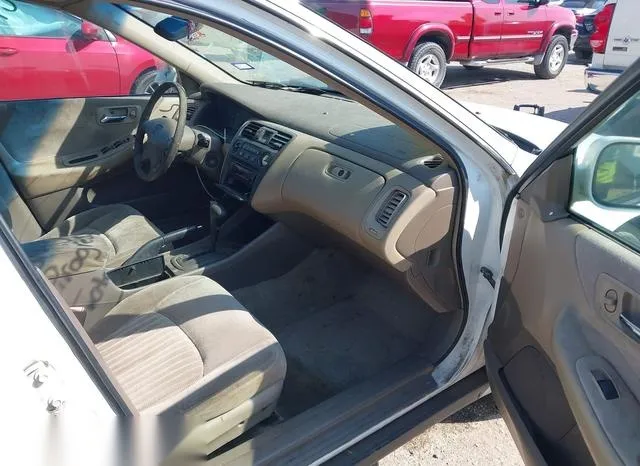 1HGCG1645WA027126 1998 1998 Honda Accord- Lx V6 5