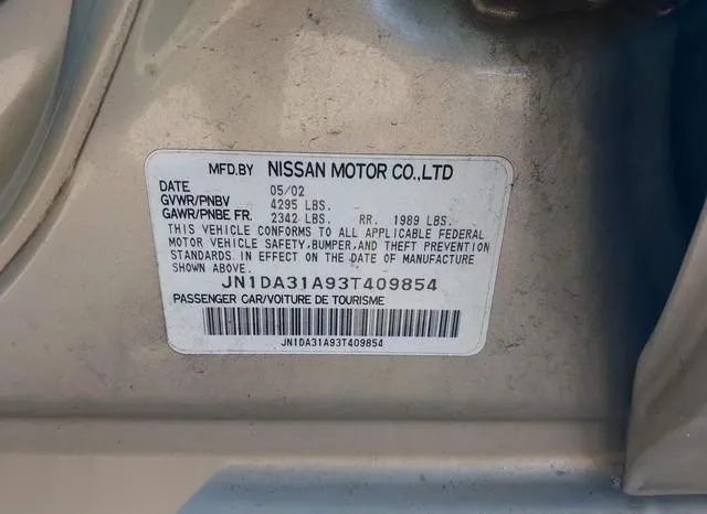 JN1DA31A93T409854 2003 2003 Nissan Maxima- Gle 9