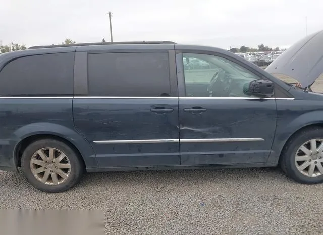 2C4RC1BG2ER358423 2014 2014 Chrysler Town and Country- Touring 6