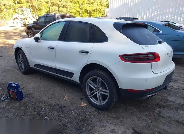 WP1AA2A5XJLB14061 2018 2018 Porsche Macan 3