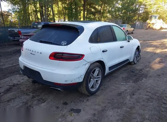 WP1AA2A5XJLB14061 2018 2018 Porsche Macan 4