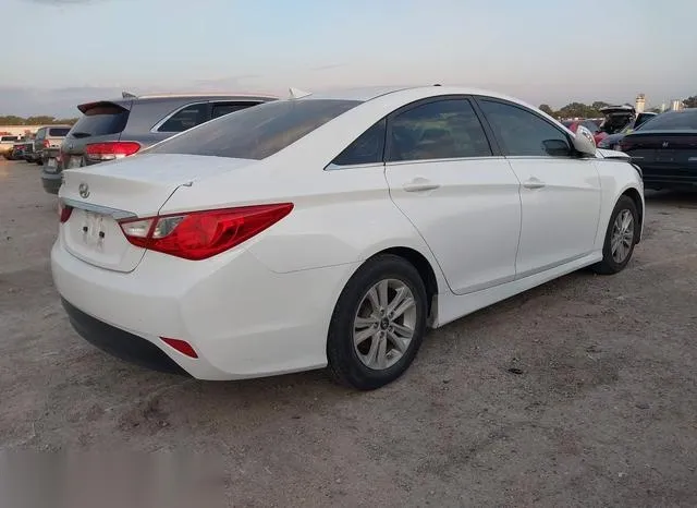 5NPEB4AC4EH941462 2014 2014 Hyundai Sonata- Gls 4