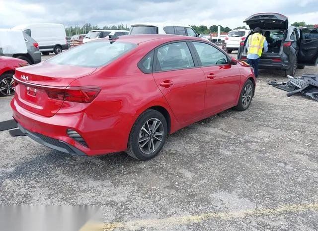 3KPF24AD8NE425431 2022 2022 KIA Forte- Lxs 4