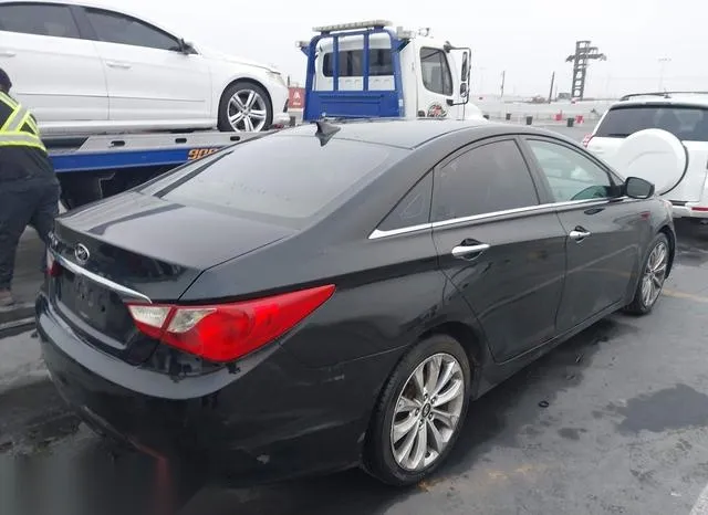 5NPEC4ACXBH082712 2011 2011 Hyundai Sonata- SE 4