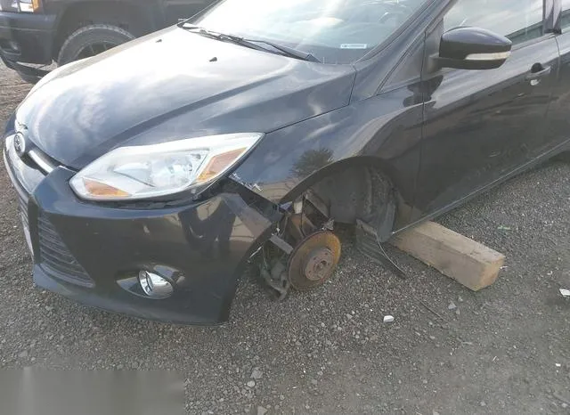 1FADP3F28DL132733 2013 2013 Ford Focus- SE 6