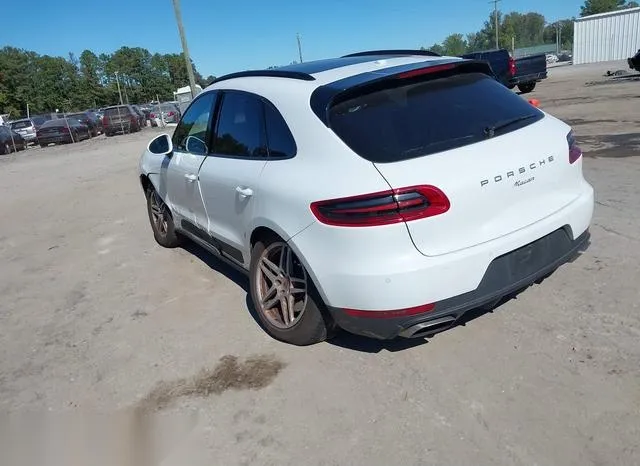 WP1AA2A57JLB23610 2018 2018 Porsche Macan 3