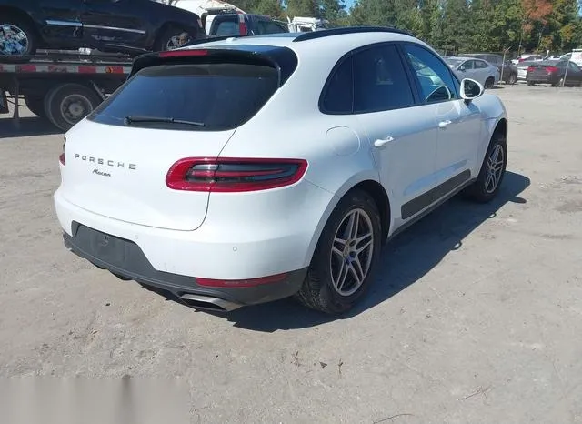 WP1AA2A57JLB23610 2018 2018 Porsche Macan 4