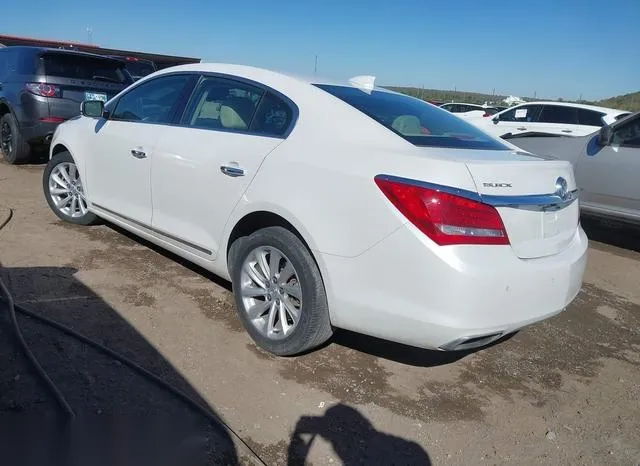 1G4GB5G39GF184430 2016 2016 Buick Lacrosse- Leather 3