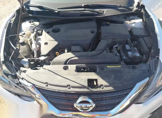 1N4AL3AP3JC210655 2018 2018 Nissan Altima- 2-5 SR 10