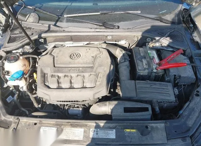 1VWAA7A35JC051266 2018 2018 Volkswagen Passat- 2-0T R-Line/ 10