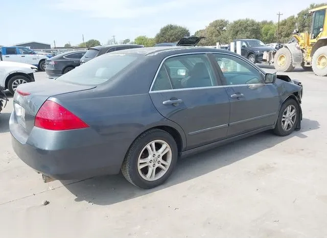 1HGCM56376A070602 2006 2006 Honda Accord- 2-4 SE 4