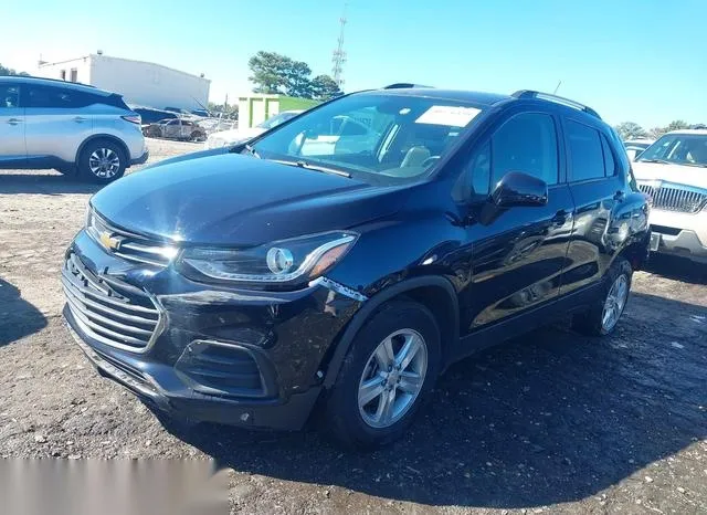 KL7CJPSM9NB538935 2022 2022 Chevrolet Trax- Awd Lt 2