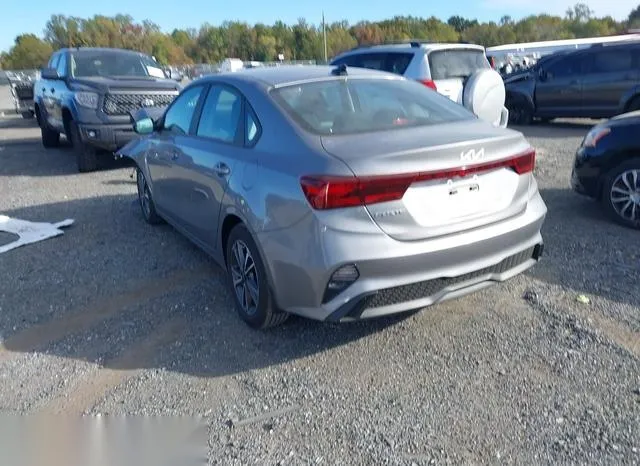 3KPF24AD2PE687478 2023 2023 KIA Forte- Lxs 3