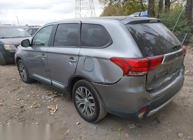 JA4AD2A33HZ017857 2017 2017 Mitsubishi Outlander- ES 3