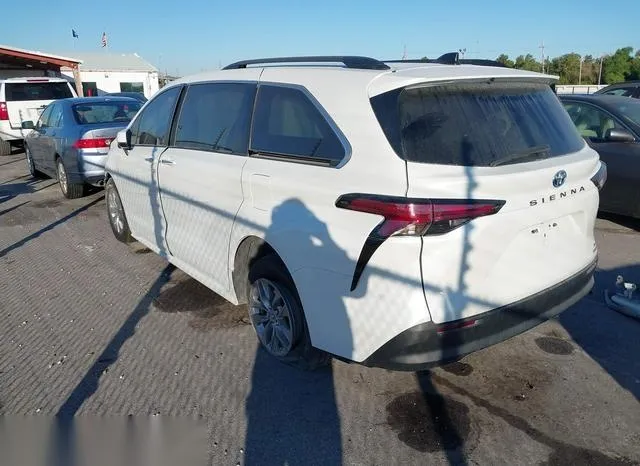 5TDJRKEC7NS121928 2022 2022 Toyota Sienna- Xle 3