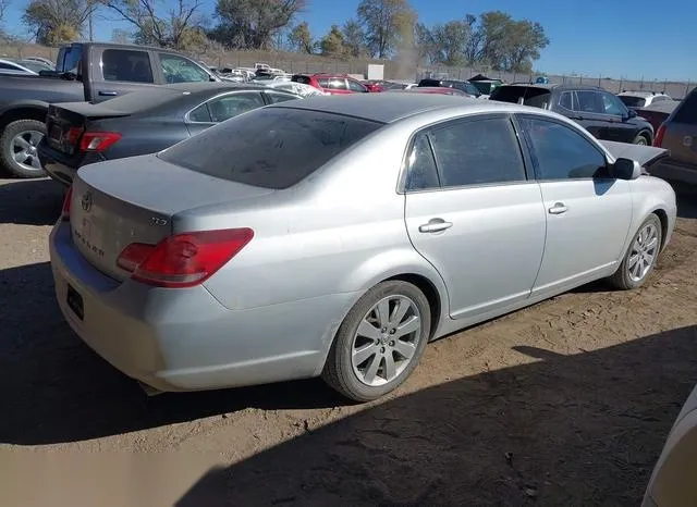 4T1BK36B15U025384 2005 2005 Toyota Avalon- Xls 4