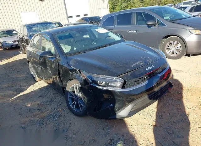 3KPF24AD8PE651164 2023 2023 KIA Forte- Lxs 1