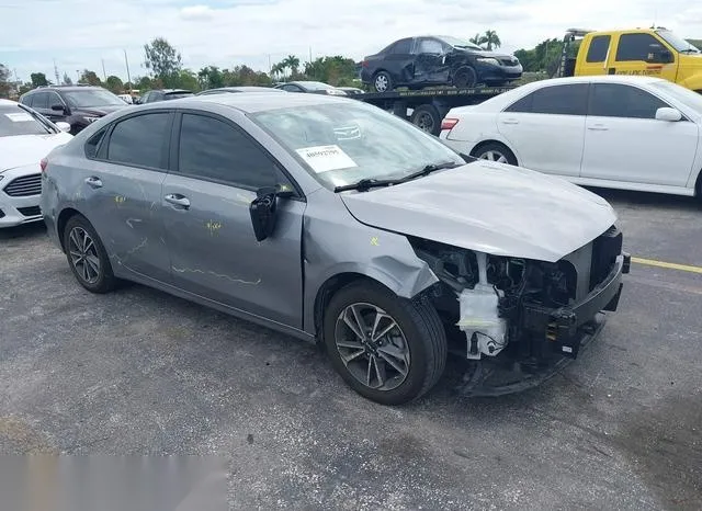 3KPF24AD5PE568100 2023 2023 KIA Forte- Lxs 1