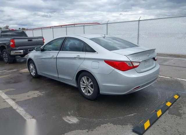 5NPEB4AC5DH705059 2013 2013 Hyundai Sonata- Gls 3