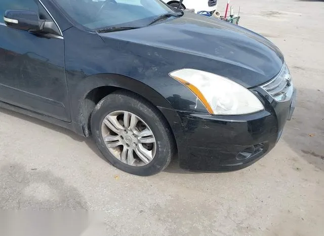 1N4AL2AP8AN522999 2010 2010 Nissan Altima- 2-5 S 6