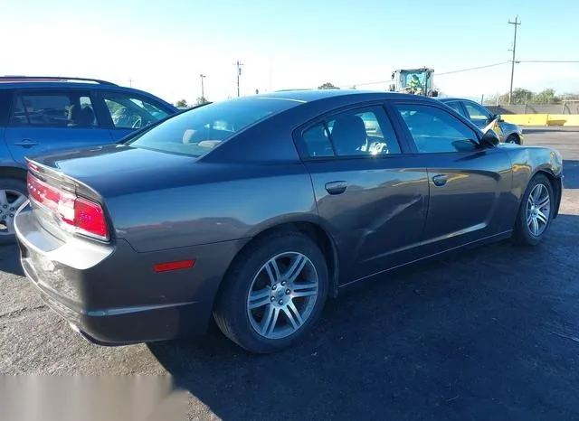 2C3CDXBG5DH637153 2013 2013 Dodge Charger- SE 4