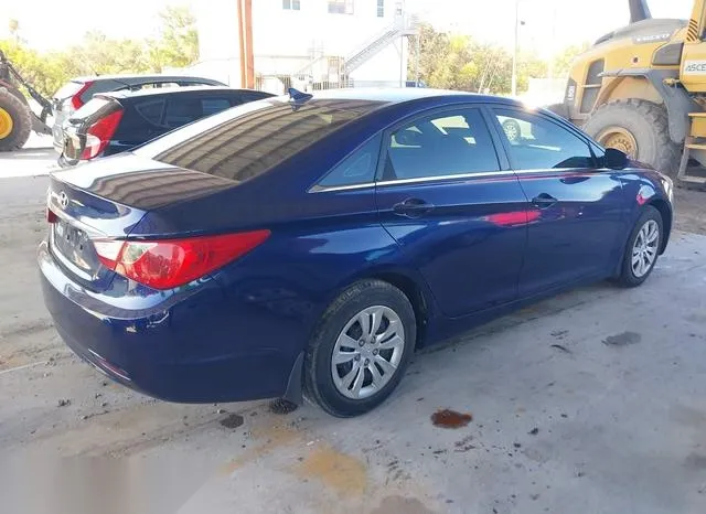 5NPEB4ACXBH242865 2011 2011 Hyundai Sonata- Gls 4