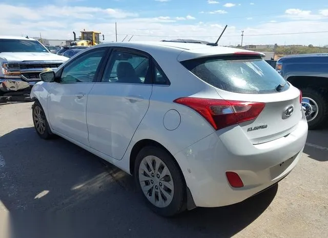 KMHD35LH3GU315865 2016 2016 Hyundai Elantra- GT 3