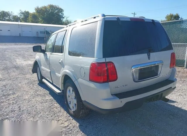 5LMFU28595LJ04639 2005 2005 Lincoln Navigator 3