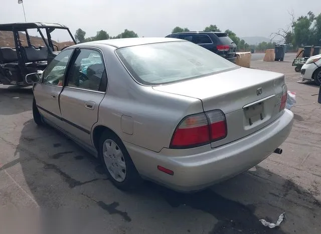 1HGCD5632TA173406 1996 1996 Honda Accord- Lx/Ex 3