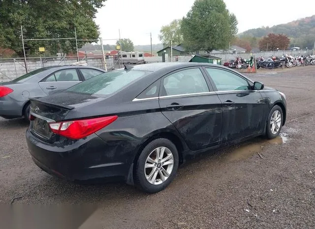 5NPEB4ACXDH745816 2013 2013 Hyundai Sonata- Gls 4