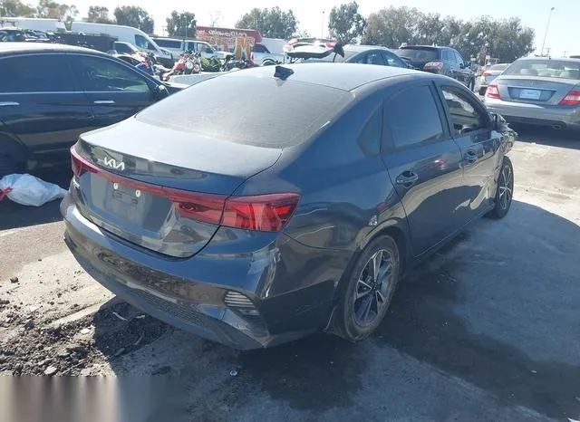 3KPF24AD9PE575552 2023 2023 KIA Forte- Lxs 4