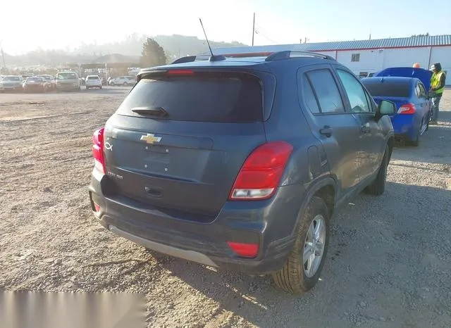 KL7CJPSB9MB310544 2021 2021 Chevrolet Trax- Awd Lt 4