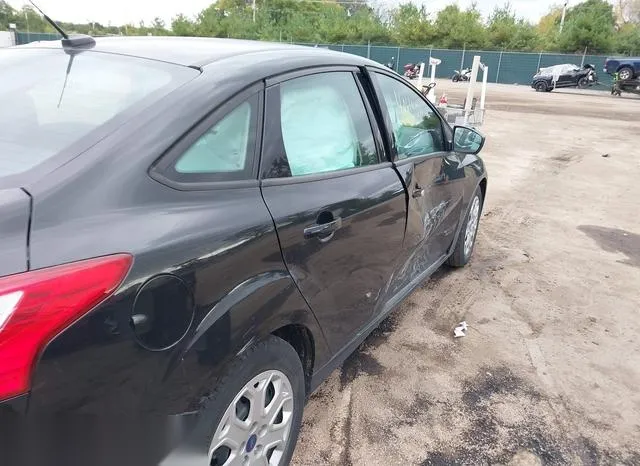 1FAHP3F21CL448118 2012 2012 Ford Focus- SE 6