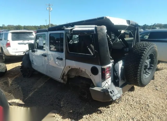 1C4HJWEG5EL256164 2014 2014 Jeep Wrangler- Unlimited Sahara 3