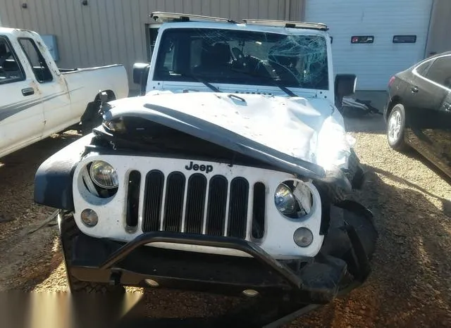 1C4HJWEG5EL256164 2014 2014 Jeep Wrangler- Unlimited Sahara 6