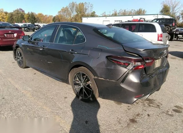 4T1G31AK4MU555653 2021 2021 Toyota Camry- Se Hybrid 3