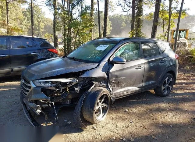 KM8J3CA25JU752490 2018 2018 Hyundai Tucson- Value 2