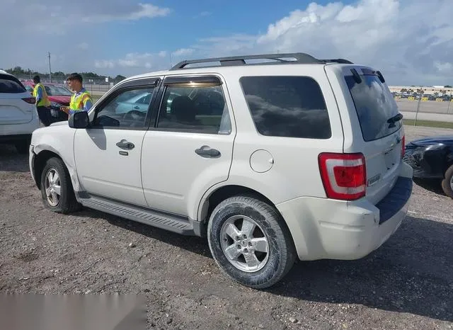 1FMCU9DGXBKC15689 2011 2011 Ford Escape- Xlt 3