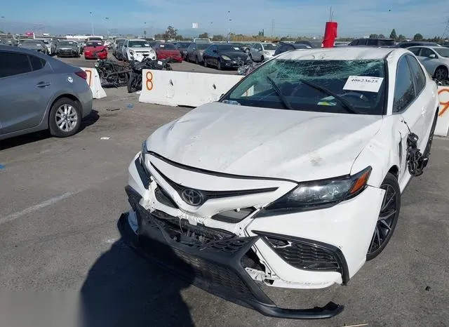 4T1G11AK6MU418638 2021 2021 Toyota Camry- SE 6