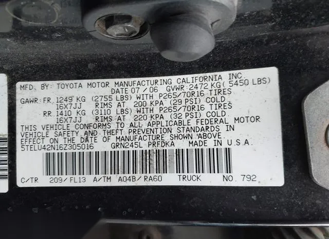 5TELU42N16Z305016 2006 2006 Toyota Tacoma- Base V6 9